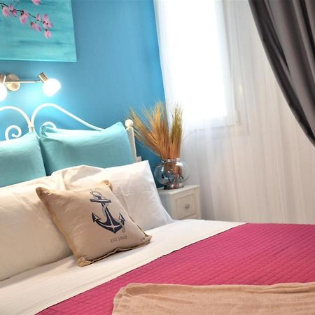 Hotel Kastro Skiathos Town Exterior photo