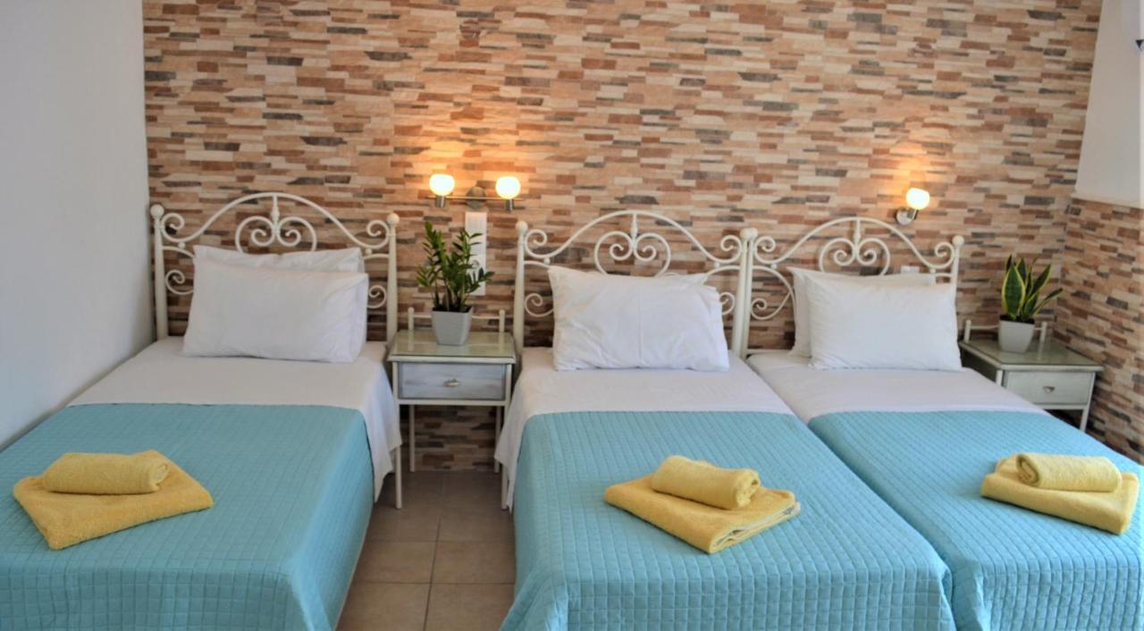 Hotel Kastro Skiathos Town Exterior photo