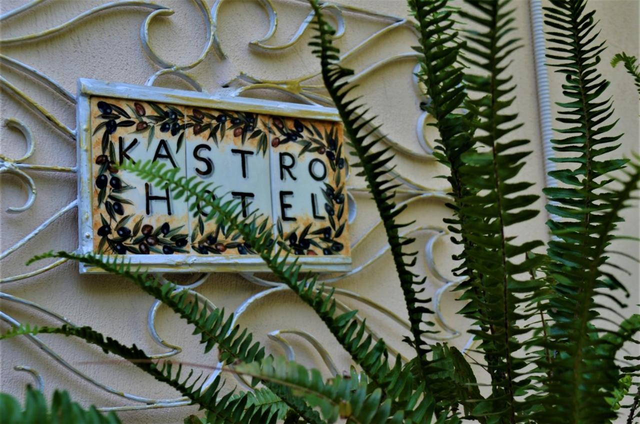 Hotel Kastro Skiathos Town Exterior photo